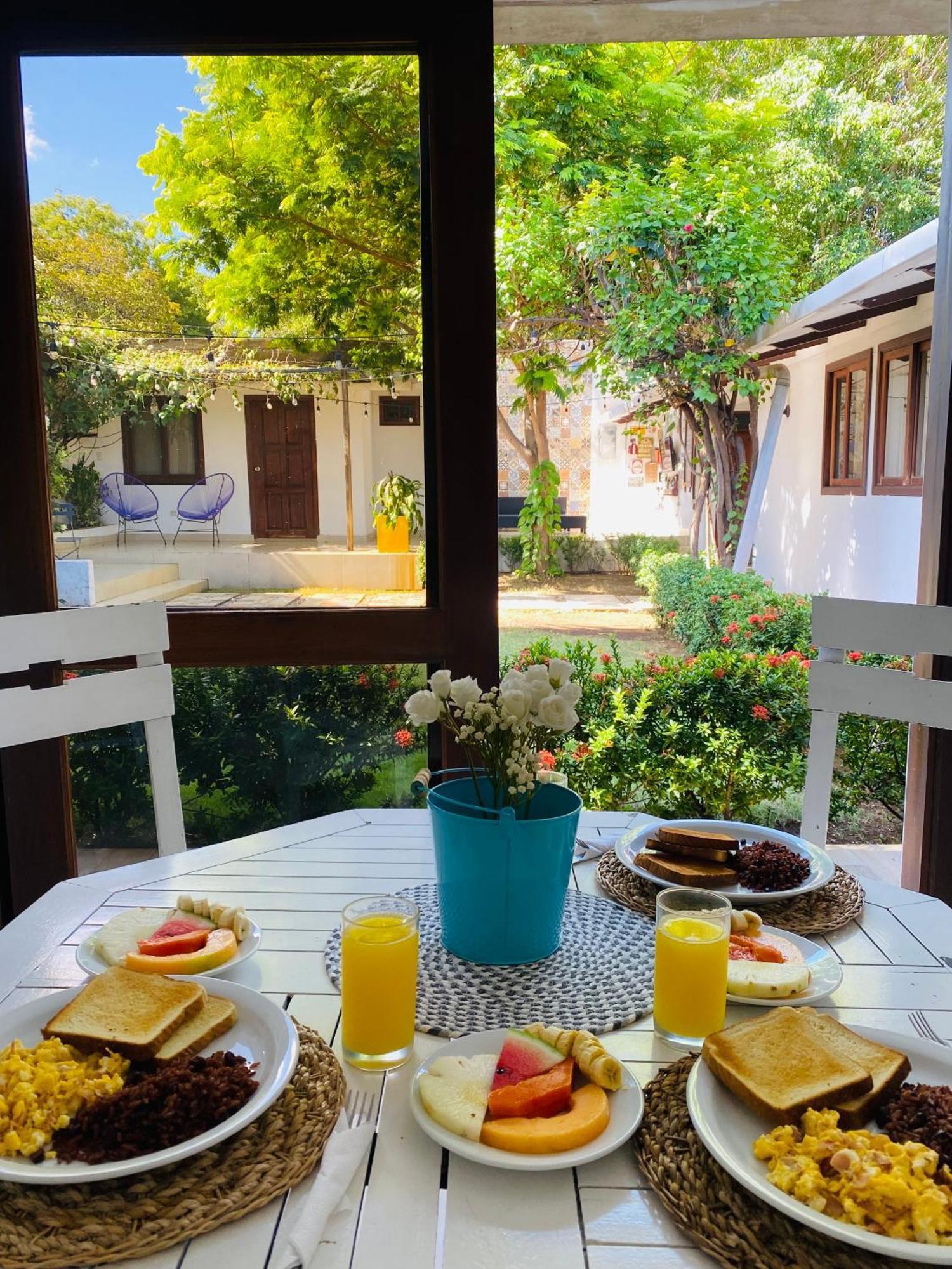 Casa San Juan Bed & Breakfast Managua Exterior photo