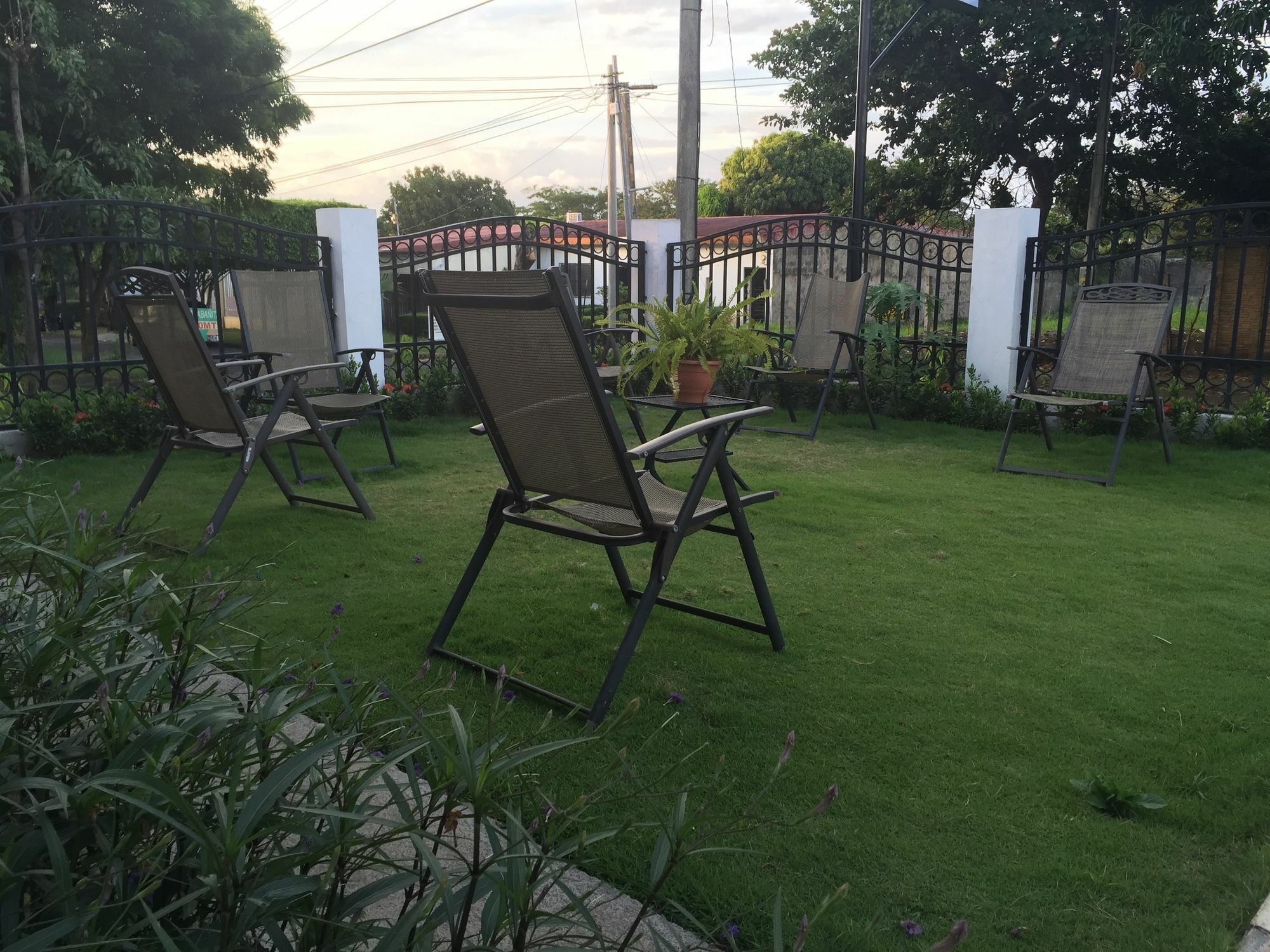 Casa San Juan Bed & Breakfast Managua Exterior photo
